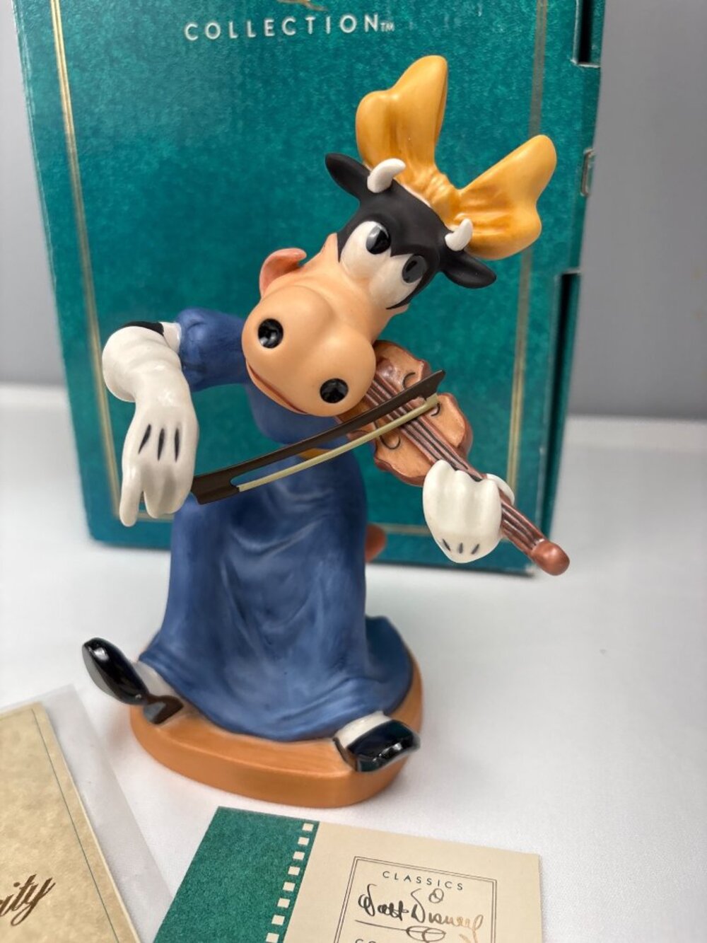 Walt Disney Classics Figurine Clarabelle’s Crescendo Symphony Hour Boxed